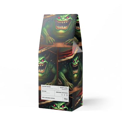 Mezcla de café Bitterroot (tostado francés oscuro) con diseño de monstruo ladrón de calcetines debajo de la cama