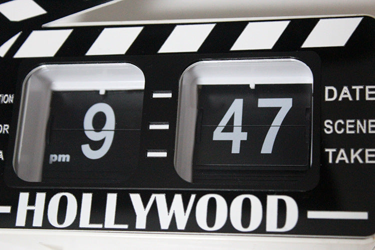 Retro Movie Clapper Board Flip Clock