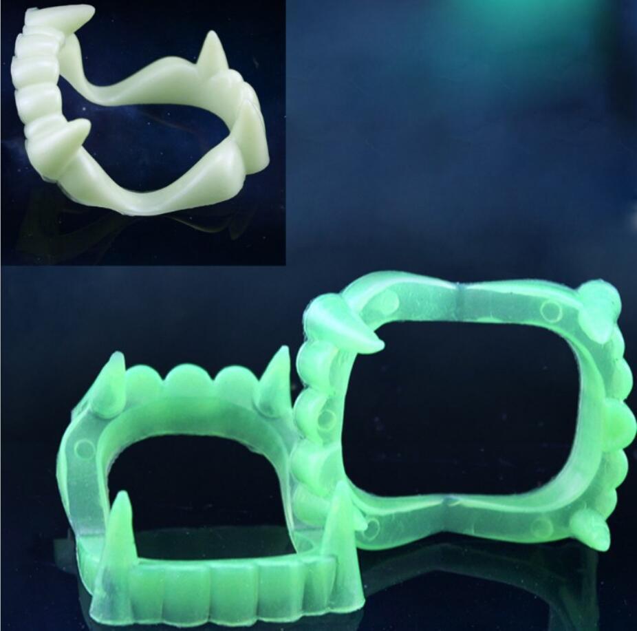 Halloween Props Supplies Horror Vampire Luminous Dentures