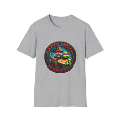 Camiseta unisex de estilo suave Una fiesta de pizza en Elm Street (parte delantera y trasera)