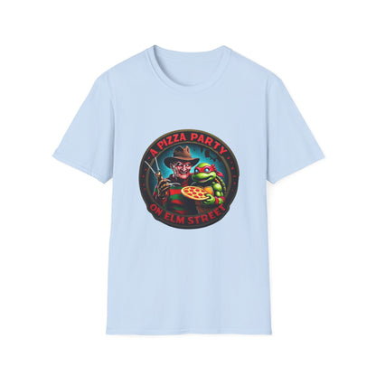 Camiseta unisex de estilo suave Una fiesta de pizza en Elm Street (parte delantera y trasera)