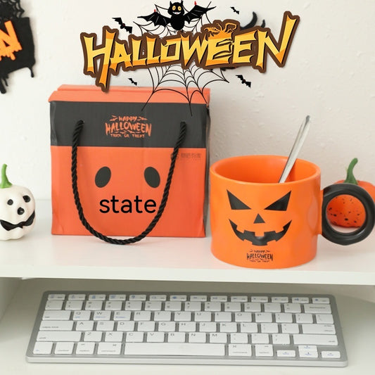 Taza de Halloween con forma de calabaza