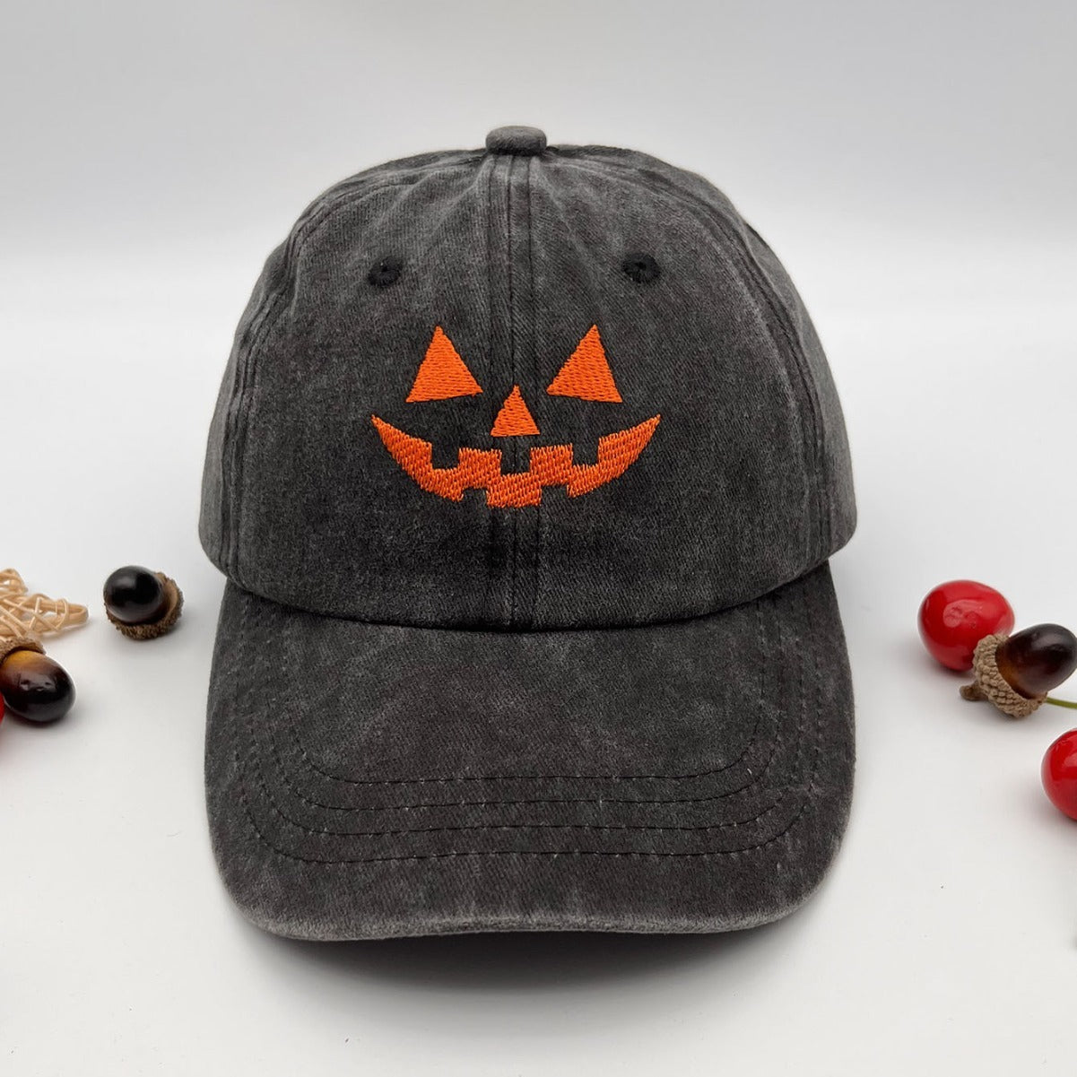 Gorra de béisbol informal de algodón lavado con bordado de calabaza sonriente para Halloween para hombres y mujeres